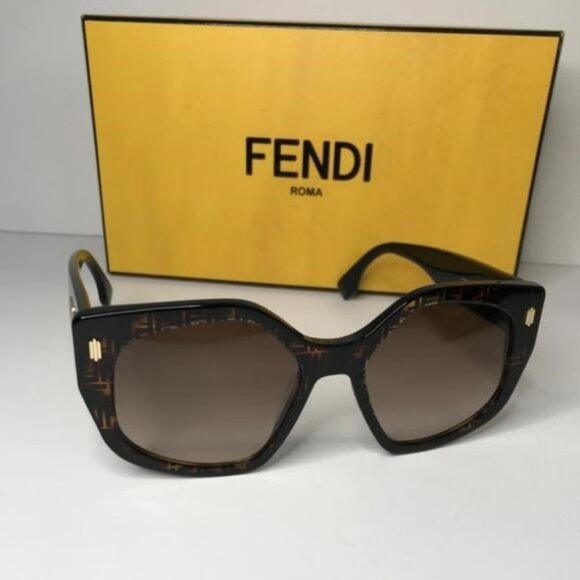 New ORIG Fen­di FE40017I Geo­met­ric Square Sun­glass­es worn by Sut­ton S - Picture 5 of 9